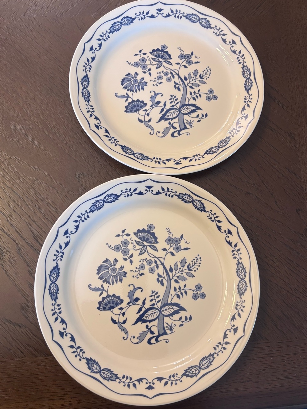 Vintage Corelle Blue Floral/ Blue Onion dinner plates
